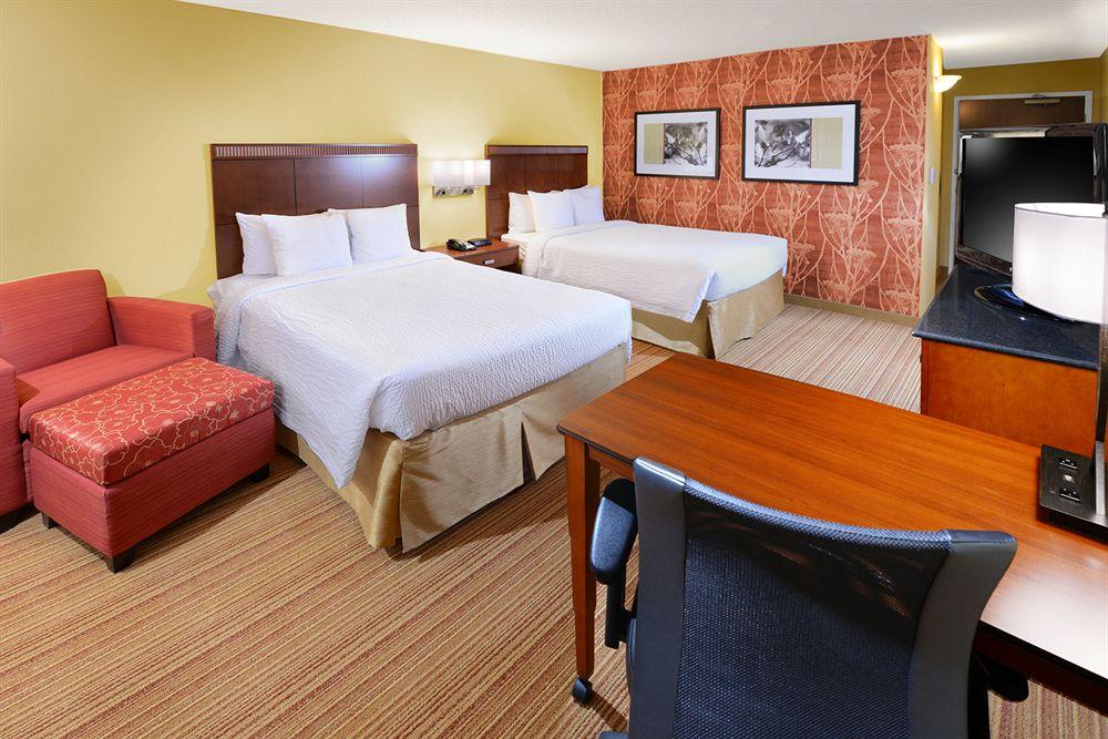 Courtyard By Marriott Dallas Plano In Legacy Park Экстерьер фото