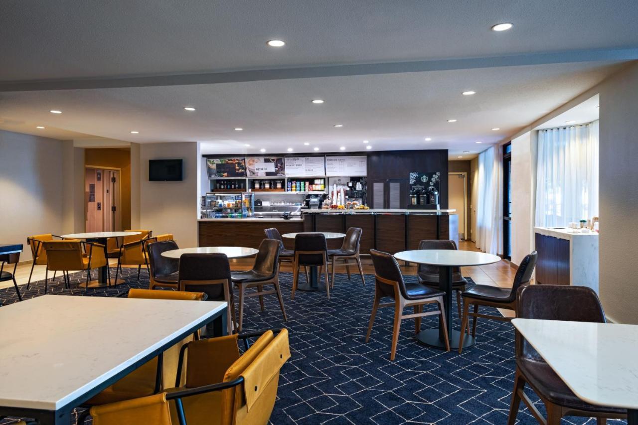 Courtyard By Marriott Dallas Plano In Legacy Park Экстерьер фото