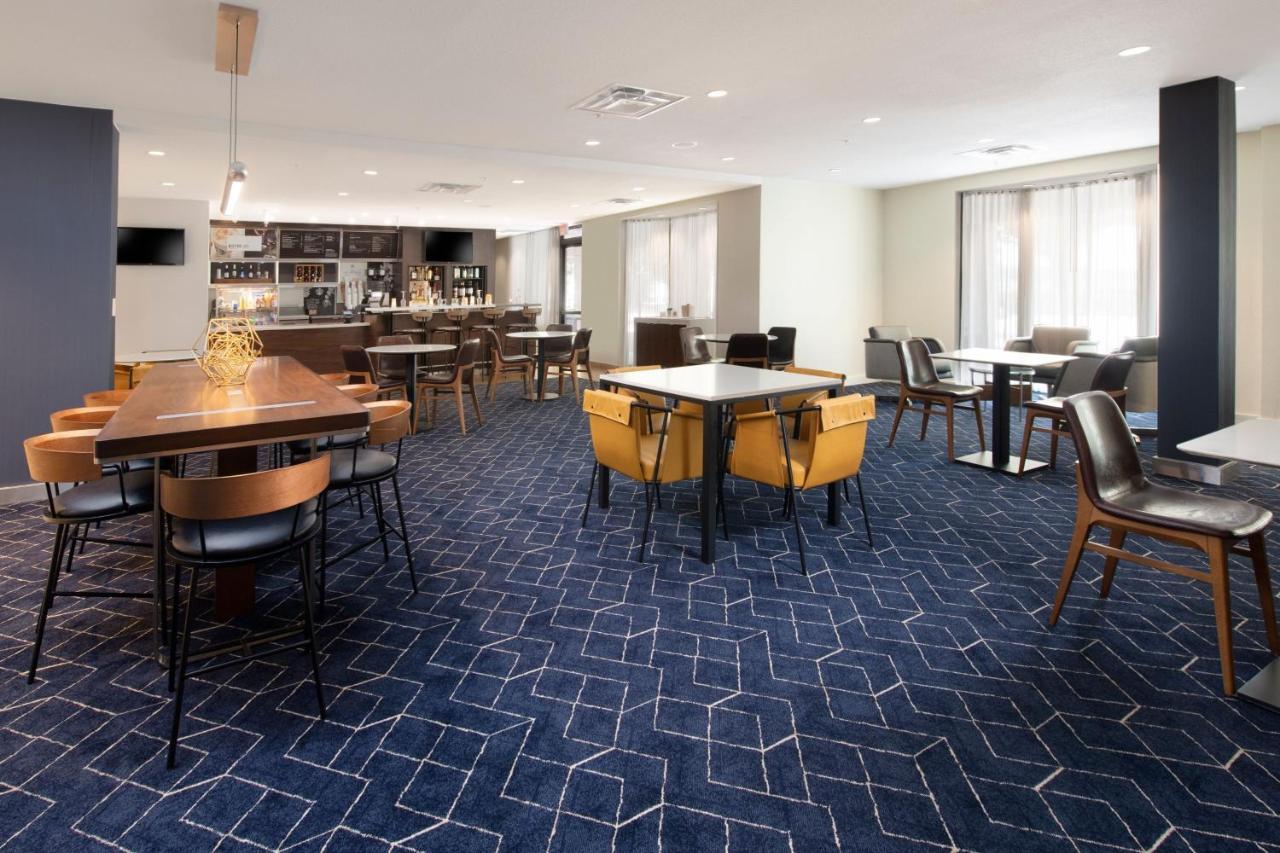 Courtyard By Marriott Dallas Plano In Legacy Park Экстерьер фото