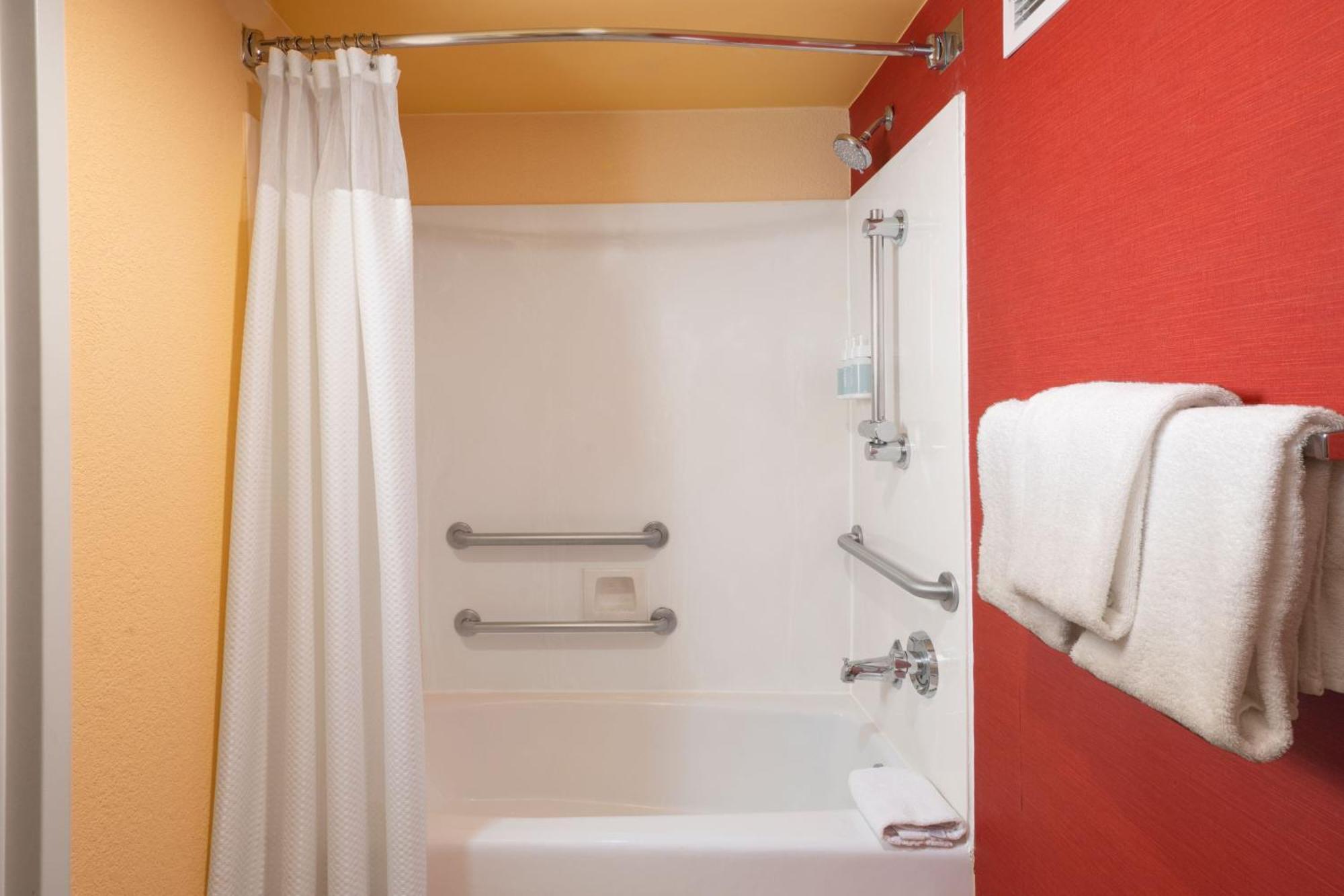 Courtyard By Marriott Dallas Plano In Legacy Park Экстерьер фото