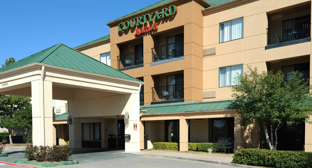 Courtyard By Marriott Dallas Plano In Legacy Park Экстерьер фото