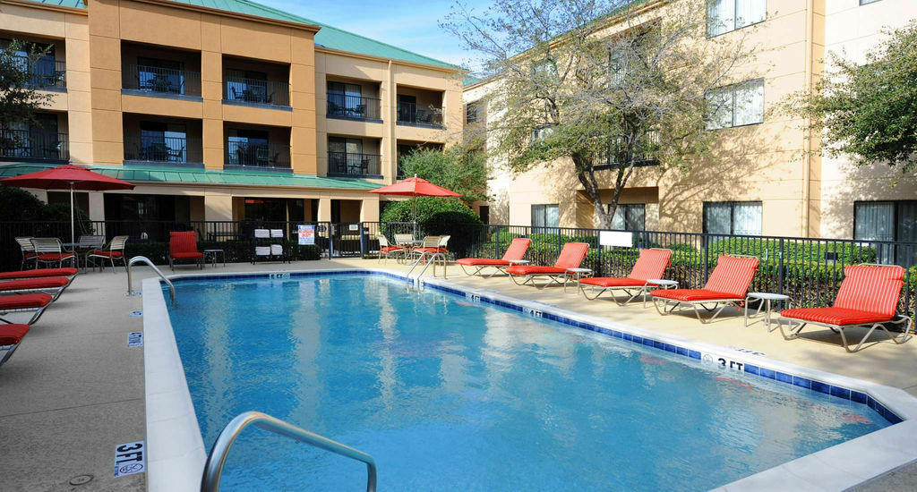 Courtyard By Marriott Dallas Plano In Legacy Park Экстерьер фото